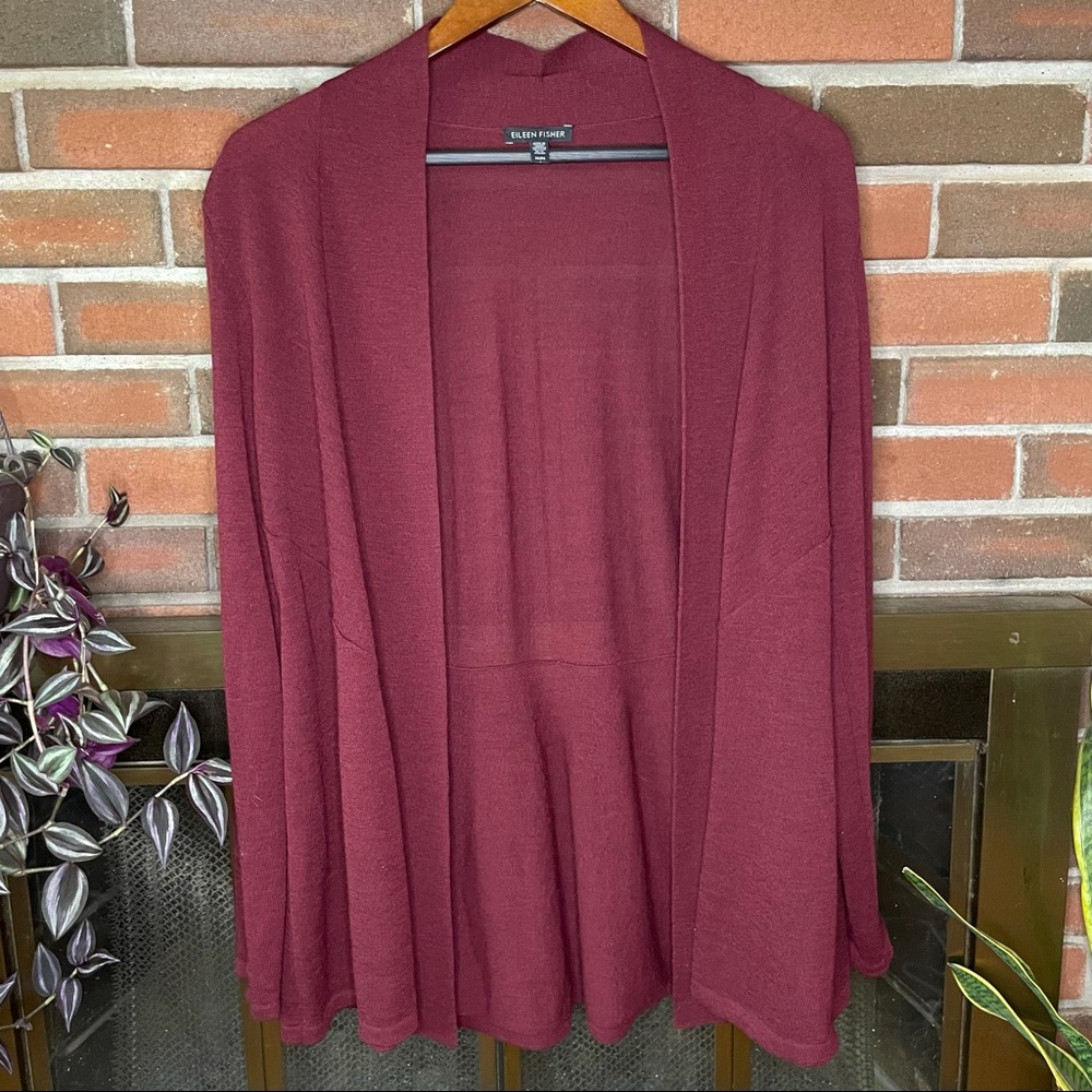 Eileen Fisher wool cardi🌹
